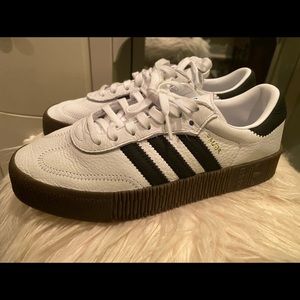 Adidas shoes//SAMBAROSE SHOES
